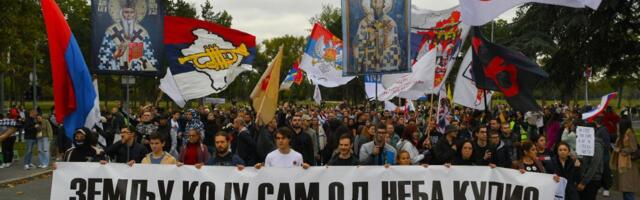 Završen studentski protest podrške kolegama sa Kosova i Metohije: Okupljeni građani se zaputili ka Trgu Republike, da podrže zaposlene Narodnog pozorišta