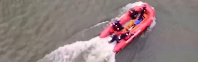 "NE POSTOJI NIJEDAN TRAG KOJI UKAZUJE DA JE BAŠ TU DOŠLO DO NESREĆE" Od vozila i putnika koji su upali u jezero kod Čačka ni traga! NOVI DETALJI SA LICA MESTA