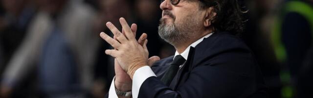 Italijanski trener u centru pažnje: Pogledajte kako Andrea Trinkijeri izgleda na terenu (GALERIJA)