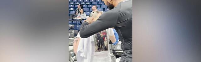 Bruno dobio poklone od navijačica, pogledajte njegovu reakciju