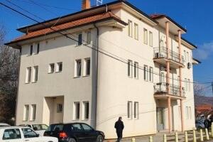 Запослени ТВ "Моста" и РТВ "Грачанице" замрзли штрајк глађу