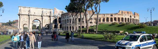 Deset osoba povređeno u sudaru tramvaja: Drama u Rimu