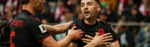 SKANDAL: Albanac iz Dinama dao gol Poljskoj, pa provocirao Srbe proslavom! (FOTO)