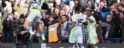 Mančester siti razbio Čelsi i približio se Arsenalu