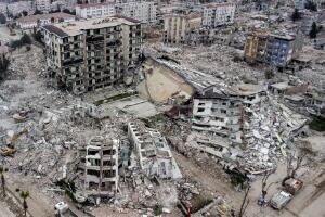 Број погинулих у Турској премашио 42.000, повређено 115.000  - уништено 458.000 зграда