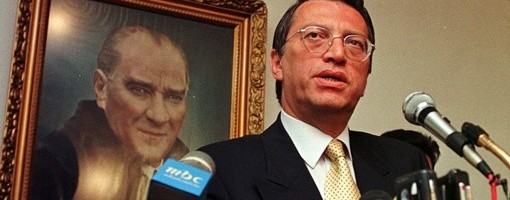 Umro bivši turski premijer Mesut Jilmaz