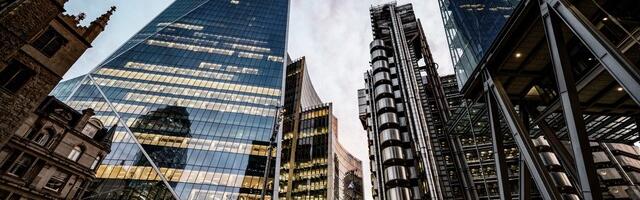 Veštačka inteligencija i digitalizacija pokreću sledeću fazu  prelaska na čistu energiju, navodi se u izveštaju Siemensa