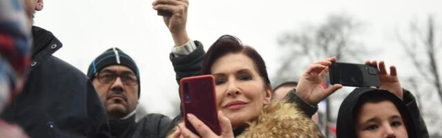 POTRESNO SAZNANJE! Pevačica 6 godina SAMA slavi Božić, a kad čujete razlog zaplakaćete