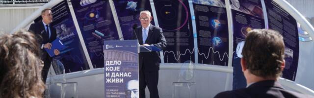 Beograd odao počast Milutinu Milankoviću u istorijskom hangaru