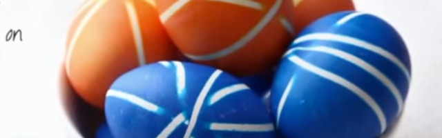 Napravite prugice pomoću lepljive trake: Jednostavna ideja za ukrašavanje uskršnjih jaja