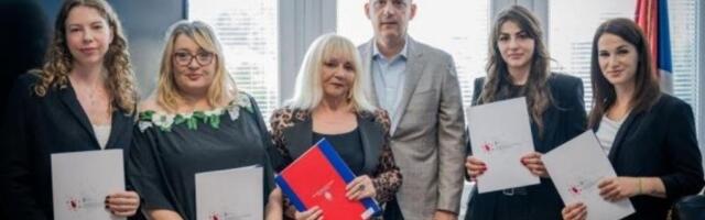 ZDRAVSTVENI RADNICI IZ DIJASPORE NASTAVLJAJU DA SE VRAĆAJU U SRBIJU! Ministar Lončar: Vaš i povratak vaših kolega je višestruko važan