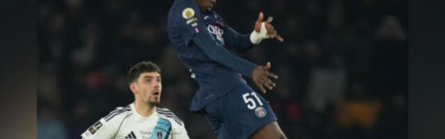 Фудбалери Пари Сен Жермена победили градског ривала Париз