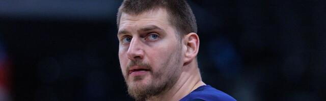 "Prljavo, Jokiću su se digle antene!" Američke legende o napadu na Nikolu: Neka ga udare, ali... /VIDEO/