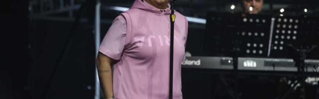 MARIJA ŠERIFOVIĆ PREKINULA KONCERT! Pevačica završila u suzama kad je videla ovaj prizor: Dobila važnu poruku