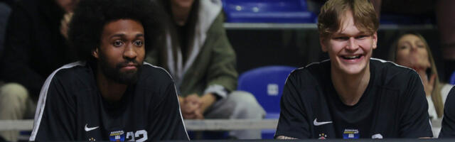 GROBARI ĆE POBESNETI: Pogledajte šta rade Murinen i Džabari dok Partizan pobeđuje Dubai!