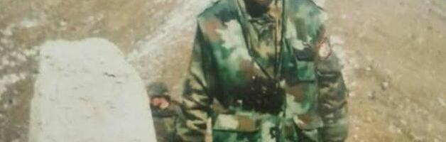 "Svojom krvlju nacrtao je mapu minskog polja": Peđa Leovac – heroj Košara koji se ranjen vratio u boj iz kog nije bilo spasa! Snajper mu pokidao lančić s krstom