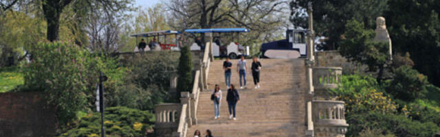 Смена облака и сунца, температура до 23 степена