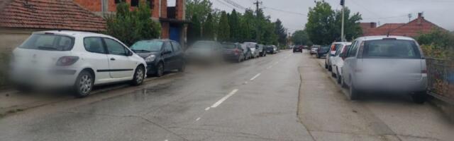 Meštani Bobišta zvali komunalnu policiju deset puta zbog neurednih trotorara, niko ne reaguje a deca izložena opasnosti