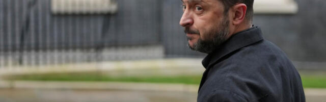 Бивши Трампов саветник: САД морају да приморају Зеленског на изборе и обуставу борби