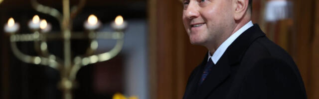 Залужни се враћа у Украјину