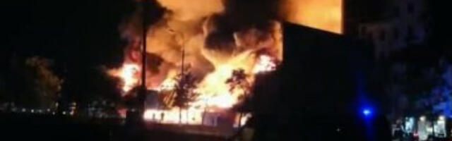 RUSI SE NE SMIRUJU, UDARILI NA ODESU! U masovnom napadu povređeno 22 ljudi, oštećene stambene zgrade, vrtić, prodavnica i gradilište! (FOTO, VIDEO)