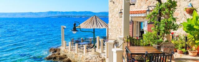 Hrvati besne zbog cena na Jadranu: Otkrili jeftine destinacije: "Put i smeštaj imaš za 900 evra"