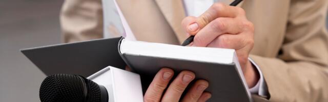 Protest medijskih udruženja kod Predsedništva: Veliki broj ljudi se za to vreme okuplja u Pionirskom parku