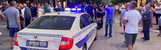Stabilno stanje deteta koje je udario automobil pred protest, predsednik opštine osudio incident