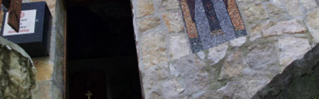 О дигиталном асистенту и о чудима исцељења у манастиру Тумане