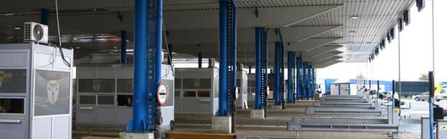 Putnički automobili na Batrovcima čekaju 35 minuta, autobusi sat vremena, a kamioni višestruko duže