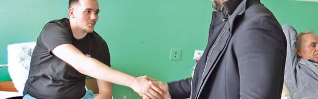 Куртијеве фаланге удариле на дечаке