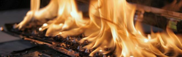 Da li ste čuli za "živi oganj"? Ovaj ritual se primenjuje na istoku Srbije, a veruje se da ima neverovatnu moć