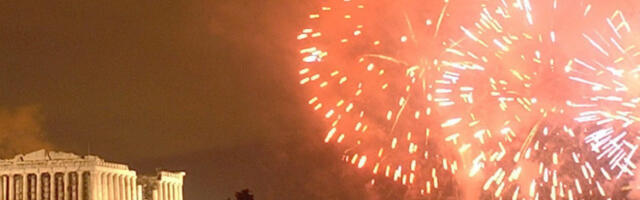 Пр­во са по­ро­ди­цом, а по­сле по­но­ћи у клу­бо­ве