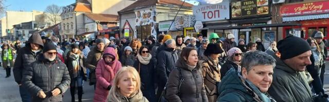Podrška sa juga: Protest „Ne pristajemo, ne ćutimo“ održan u Nišu