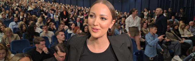 PRIJOVIĆKA ZASIJALA NA MIRZINOM KONCERTU! Pevačica nije imala dlake na jeziku, podržala Jakova: Neka samo ide napred