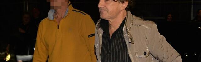 IMA TOLIKO KUĆA DA I KAD BI IH DELIO ZA DŽ OSTALO BI MU! Ovaj čovek poseduje i STARAČKI DOM! Evo koliko ga koštao