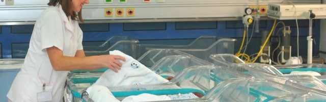 Naše majke u porodilištima doživljavaju poniženje: Hrana i uslovi u kojima borave nisu dostojni jedne trudnice