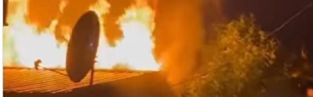 Buknuo požar na Mirijevskom bulevaru (VIDEO)