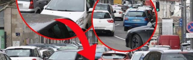 KAKAV KOLAPS U CENTRU BEOGRADA! Dečanska ulica blokirana, vozači zauzeli tri trake! (FOTO)