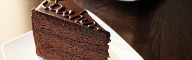 Najbolji, starinski recept za saher tortu kakav su svi u bivšoj Jugi voleli