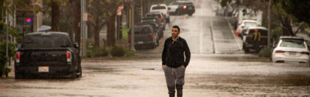 Поплаве у Вашингтону, десетине хиљада људи угрожено, могућа евакуација