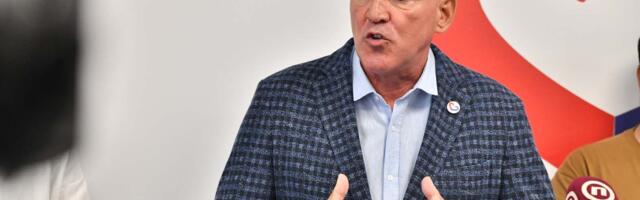 SRCE: Ćacilend sklonjen s kolovoza zbog EU parlamentaraca, u parku kriminalci i dalje štite Vučića