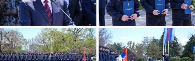 "Prijem novih vatrogasaca je pokazatelj snage države": Ministar Dačić na promociji polaznika vatrogasne obuke