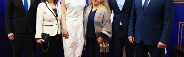 NIŠ PRVI U SRBIJI ORGANIZOVAO OBUKU ZA LIČNE PRATIOCE! Gradonačelnik Pavlović: Brinemo o ljudima kojima su ovakve usluge potrebne!