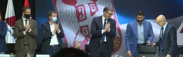 KAO U JAJCU: SNS-u važniji stranački interesi od državnih