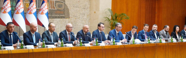 Akesandar Vučić sa Srbima sa Kosova: Uvertira za obraćanje naciji