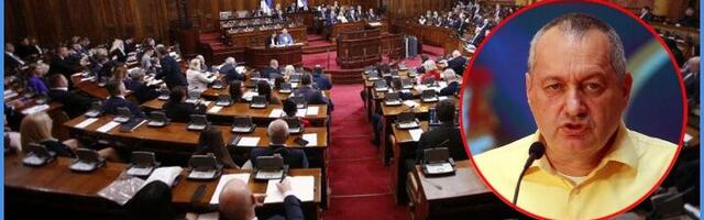 "Funkcioneri SNS su na vezi sa Zvicerom!"