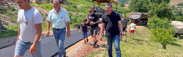 Novi metri asfalta u gornjomilanovačkim selima - put stigao i u MZ Polom