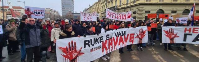 VIDEO: Zrenjanin i danas na nogama – učesnici protesta poručili „Nećete nas gaziti“
