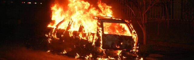 Akademski plenum: Paljenje automobila tužiteljke „otvorena poruka da se nasiljem zamenjuju institucije“